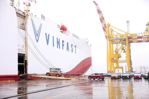 999 ô tô điện thông minh đầu tiên lên đường đến Mỹ. Ảnh: Q.HUY