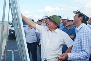 Bộ trưởng Bộ KH&ĐT: Giữ vững ngọn cờ cải cách, đổi mới