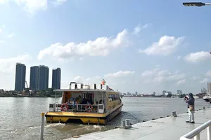 TP.HCM đang triển khai nhiều sản phẩm du lịch kết hợp với giao thông thủy. Ảnh: ĐÀO TRANG