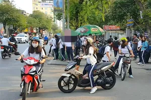 Người 16 tuổi được đăng ký xe nhưng phải được sự đồng ý của cha, mẹ hoặc người giám hộ. Ảnh: VH