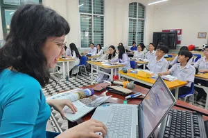 Học sinh lớp 11 Trường THPT Lê Quý Đôn, TP.HCM trong một giờ học tiếng Anh. Ảnh: NQ