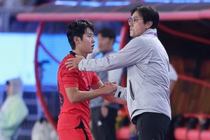 Thị trưởng Hong Joon-pyo không đồng ý với việc Lee Kang-in không nhận án kỷ luật nào lại được đưa trở lại đội tuyển. Ảnh: YONHAP NEWS