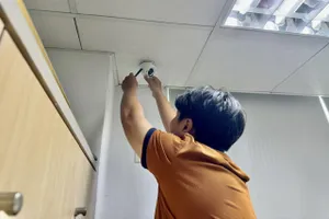 Khi mua, nên chọn các hãng camera có uy tín thay vì chọn các camera có giá rẻ. Ảnh: HUỲNH THƠ