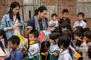 Hoàng Hoa Trung, người sáng lập dự án Nuôi Em và các em nhỏ. Ảnh: NV 