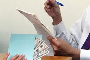 Phản hồi vụ bắt một cán bộ Sở GD&ĐT nhận tiền chạy biên chế