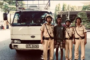 TP.HCM: CSGT Phú Lâm bắt kẻ trộm ô tô