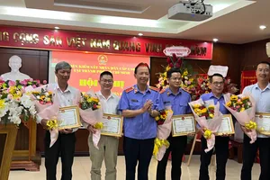 VKSND Cấp cao tại TP.HCM biểu dương các nhà báo tuyên truyền về ngành kiểm sát 