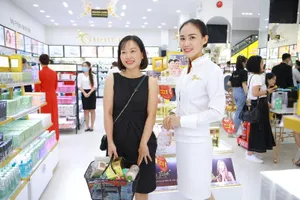 Cuối năm mỹ phẩm chính hãng AB Beauty World giảm còn nửa giá