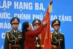 Huyện Củ Chi đón nhận Huân chương Độc lập hạng Ba 