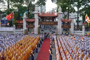 TP.HCM: Hàng ngàn người dự Đại lễ Phật đản Phật lịch 2567