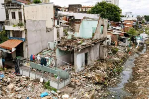 Cử tri quận 6 mong sớm giải quyết dự án cải tạo kênh Hàng Bàng