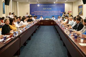 Phó Bí thư Thành ủy TP.HCM mong kiều bào cùng hiến kế thực hiện Nghị quyết 98