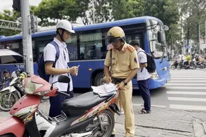 Phó Thủ tướng Trần Lưu Quang: Có các giải pháp để giảm các vụ TNGT liên quan đến học sinh