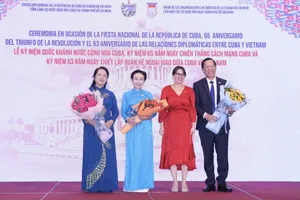 Chủ tịch TP.HCM Phan Văn Mãi muốn hợp tác với Cuba sản xuất thuốc, vaccine