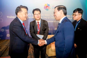 Bạn bè quốc tế cùng TP.HCM bàn cách chuyển đổi công nghiệp