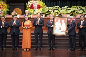 Ông Đỗ Văn Chiến: Sức mạnh lòng dân quan trọng hơn vàng bạc, kim cương