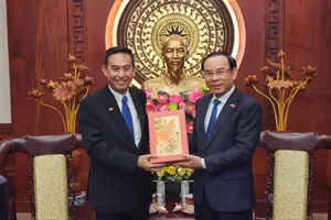 Bí thư Nguyễn Văn Nên tiếp Tổng Lãnh sự Indonesia tại TP.HCM chào từ biệt