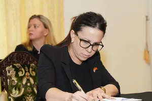 Tổng Lãnh sự các nước tại TP.HCM ghi sổ tang tưởng niệm nguyên Chủ tịch nước Trần Đức Lương