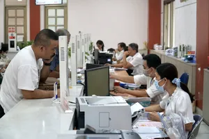 Khẩn trương nghiên cứu cắt giảm, đơn giản hóa giấy chứng nhận đăng ký đầu tư