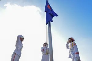 Lãnh đạo TP.HCM dự lễ thượng cờ, uống cà phê và ăn sáng với Tổng Lãnh sự các nước ASEAN