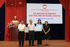 TP.HCM tiếp nhận thêm 6 tỉ đồng hỗ trợ đồng bào vùng bão số 10