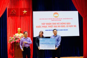 TP.HCM tiếp nhận thêm 4 tỉ đồng hỗ trợ đồng bào vùng bão lũ