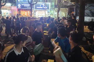 TP.HCM chuyển 105 tấn hàng cứu trợ đến Khánh Hòa sau 2 ngày phát động 