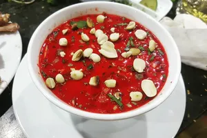 Ăn tiết canh lợn, người đàn ông 50 tuổi tử vong