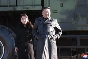 Giải mã những lần xuất hiện bất ngờ của con gái ông Kim Jong-un