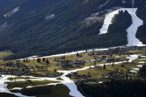 Chùm ảnh: Châu Âu đón mùa đông thiếu vắng tuyết 