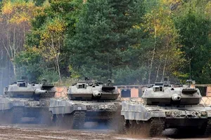 Xe tăng Leopard 2 trong một buổi huấn luyện tại khu quân sự Munster (Đức). Ảnh: AFP