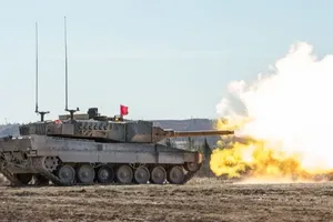 Xe tăng Leopard của Đức trong một cuộc tập trận gần sân bay Gagetown (Canada) hồi 2017. Ảnh: REUTERS