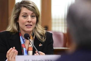Ngoại trưởng Canada - bà Melanie Joly. Ảnh: AP