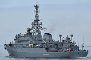 Tàu trinh sát Ivan Khurs của quân Nga trên Biển Đen. Ảnh: DEFENSE EXPRESS
