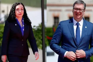 Lãnh đạo Kosovo - bà Vjosa Osmani và Tổng thống Serbia - ông Aleksandar Vucic. Ảnh: EPA