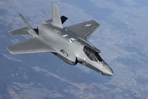 Mỹ điều F-35, F16 cùng tàu chiến tới Trung Đông giám sát các tuyến đường thủy