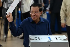 Bầu cử Campuchia: Đảng Thủ tướng Hun Sen tuyên bố chiến thắng