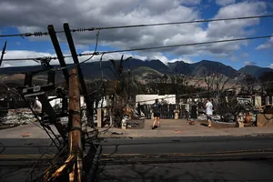 Khoanh vùng nguyên nhân dẫn đến cháy rừng 'như tận thế' ở Hawaii