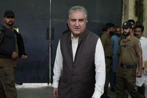 Pakistan bắt cựu ngoại trưởng với cáo buộc tiết lộ bí mật quốc gia