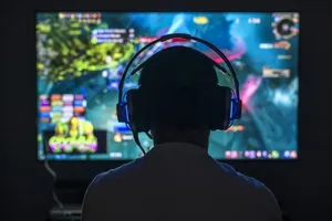 Lừa học sinh gửi hình khoả thân rồi tống tiền cha mẹ