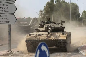 Xung đột Israel-Hamas 26-10: Israel tăng tấn công sang Syria, Lebanon; Nhiều TP Israel hứng rocket