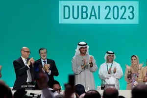 Hội nghị COP28 bế mạc, thông qua thỏa thuận 'lịch sử' về nhiên liệu hoá thạch