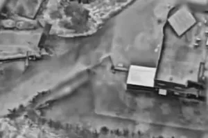 VIDEO: Máy bay Israel nã bom xuống Lebanon, đáp trả Hezbollah