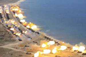 Hàn Quốc: Triều Tiên bắn tiếp 60 quả pháo ra vùng biển phía Tây