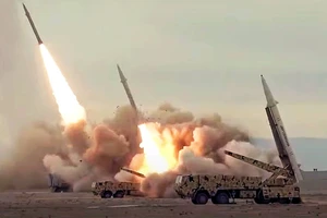 Pakistan triệu tập đại sứ Tehran sau khi bị Iran nã tên lửa vô lãnh thổ