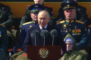 Video,Ảnh: Ông Putin dự lễ duyệt binh kỷ niệm 79 năm ngày Chiến thắng 