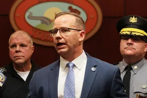 FBI xác định danh tính nghi phạm bắn ông Trump