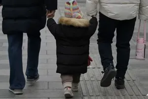 Bàn chuyện dân số giảm và ô nhiễm