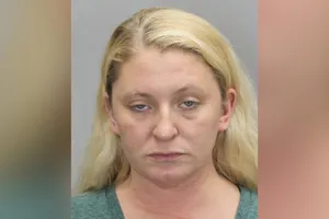 Sát hại mẹ và em gái để lấy tiền đặt cọc mua nhà