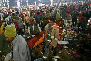 Ấn Độ: Giẫm đạp kinh hoàng tại lễ hội Maha Kumbh Mela, 90 người thương vong
